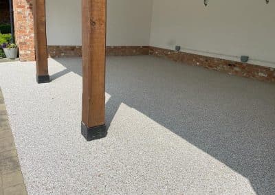 Resin bound – Open fronted garage, Brigstock