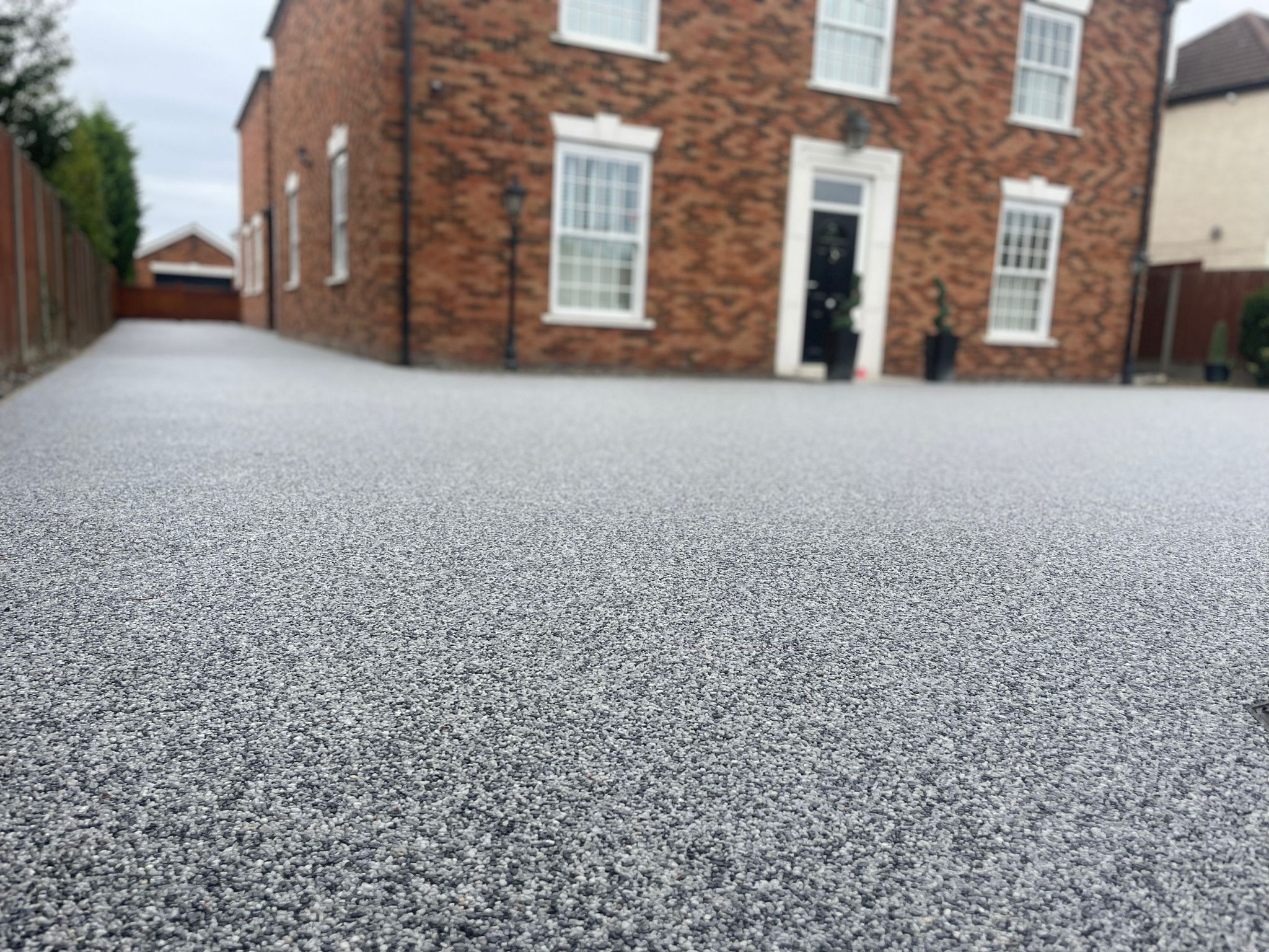 how-to-clean-a-resin-driveway